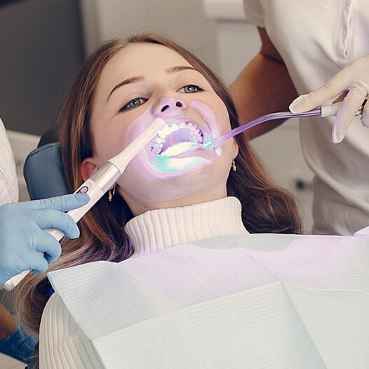 Dealing with Teeth Sensitivity After Whitening Treatment